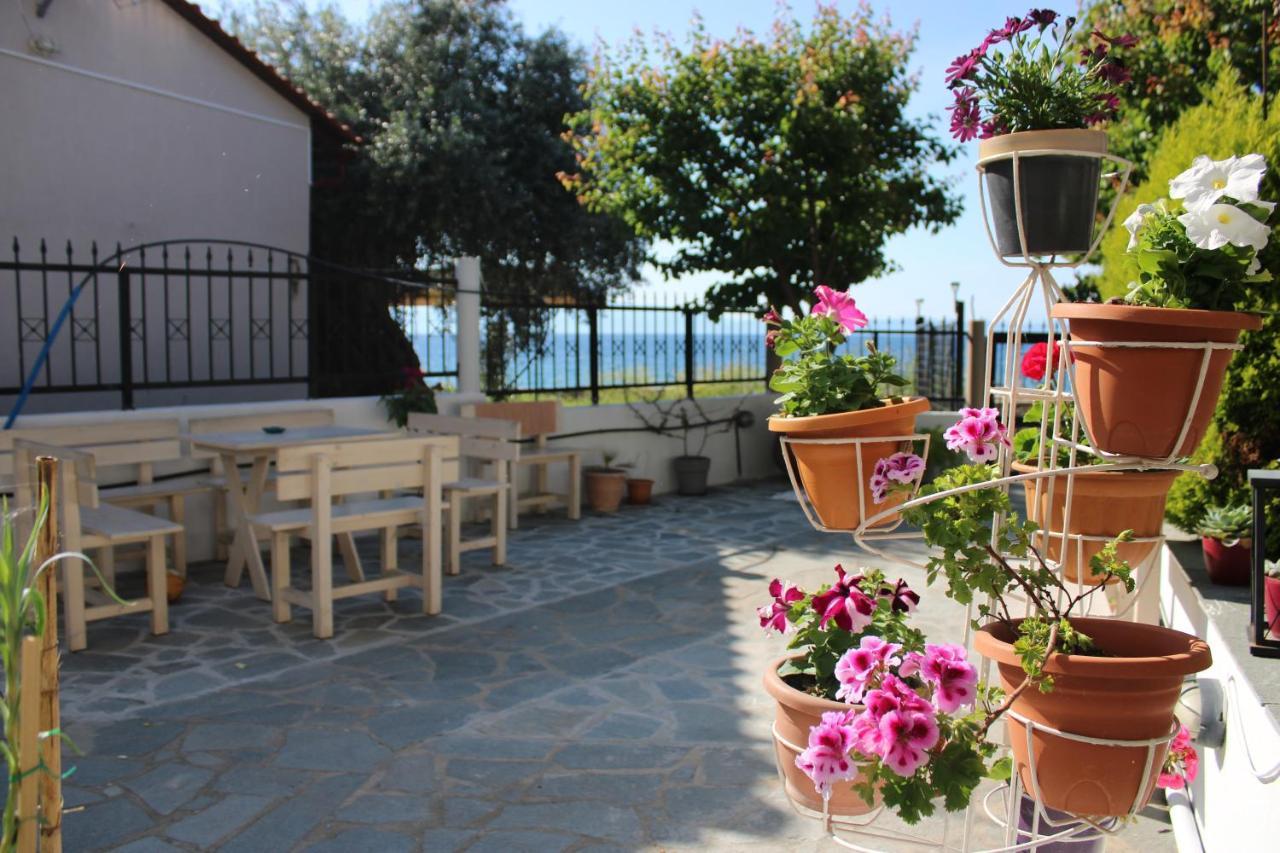 Stelios Apartments Скала-Каллирахис Экстерьер фото